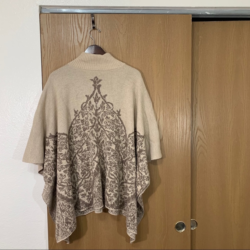 SOLD PERUVIAN CONNECTION Jewel Ethnic Poncho - Picture 5 of 8
